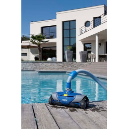 Robot aspirateur fond et parois de piscines hors sol et enterrées